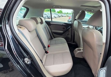 Volkswagen Golf VI Hatchback 5d 1.4 80KM 2009 Volkswagen Golf 1,4 MPI 1.4 Benzyna 80KM, zdjęcie 9