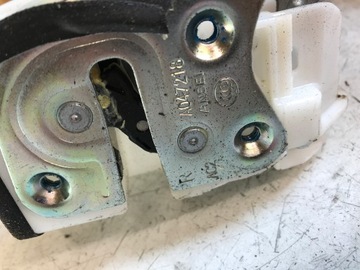 ZÁMEK DVEŘE PRAVÝ PŘEDNÍ 2 PIN PEUGEOT 4008