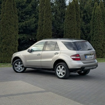 Mercedes Klasa M W164 Off-roader 3.0 V6 (280 CDI) 190KM 2006 Mercedes ML 280 CDI 4Matic 7G Automat 3.0 Diesel, zdjęcie 12