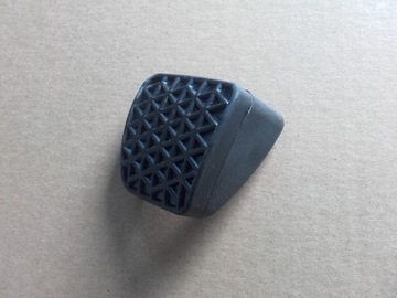 РЕЗИНОВАЯ КРЫШКА ПЕДАЛИ ТОРМОЗА OPEL ASTRA K 39009726 OE ОРИГИНАЛ