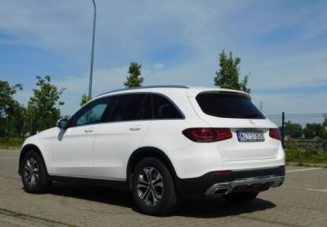 Mercedes GLC C253 SUV Facelifting 2.0 200d 163KM 2020 Mercedes-Benz GLC 4 Matic z Gwarancja Bezowa Skora 2.0 Diesel 163KM, zdjęcie 20