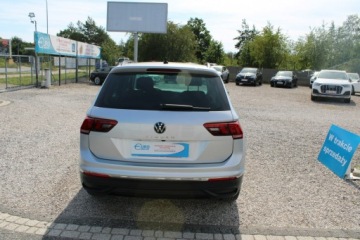 Volkswagen Tiguan II SUV Facelifting 2.0 TDI 150KM 2023 Volkswagen Tiguan LIFE DSG Salon Polska, zdjęcie 6