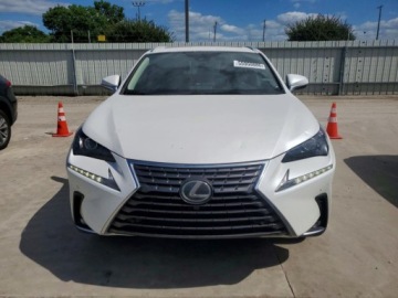Lexus NX I SUV Facelifting 300 238KM 2021 Lexus NX 2021r., Base, 2L, od ubezpieczalni 2.0 Benzyna 238KM, zdjęcie 4