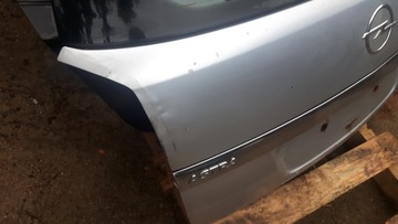 KLAPA BAGAŻNIKA TYŁ OPEL ASTRA H KOMBI Z157 2004R