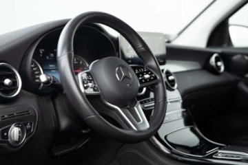 Mercedes GLC C253 SUV Facelifting 2.0 200d 163KM 2019 Mercedes-Benz GLC 200d 4Matic Salon PL 79 000 km Autotrade 2.0 Diesel, zdjęcie 19