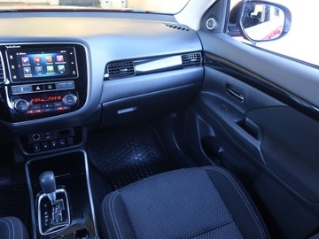 Mitsubishi Outlander III SUV Facelifting 2017 2.0 150KM 2018 Mitsubishi Outlander 2.0, Salon Polska, zdjęcie 7