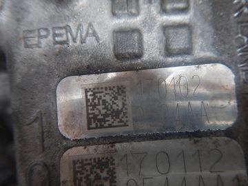 JAGUAR XE X760 F-PACE 2.0D HLAVA G4D3-6090-AC G4D3-6J011-BB ORIGINÁLNÍ