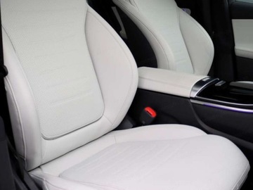 Mercedes GLC C254/X254 Coupe 2.0 220d 197KM 2025 MERCEDES-BENZ GLC 220 d 4-Matic AMG Line 2.0 (197KM) 2025, zdjęcie 4