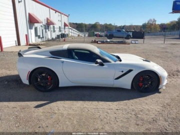 Chevrolet Corvette C7 2016 Chevrolet Corvette Stingray 2016 6.2 Benzyna 460KM, zdjęcie 5