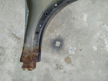 BLATNÍK LEVÝ PŘEDNÍ OPEL CORSA C