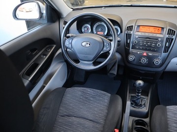 Kia Ceed I Hatchback 1.4 109KM 2008 Kia Ceed 1.4 CVVT, Klima, Parktronic,ALU, zdjęcie 6