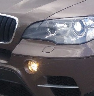 ZAŚLEPKA SPRYSKIWACZA BMW X5 E70 L / P KOLORY