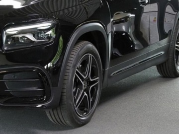 Mercedes GLB SUV 2.0 200d 150KM 2025 MERCEDES-BENZ GLB 200 d AMG Line Suv 2.0 (150KM) 2025, zdjęcie 4