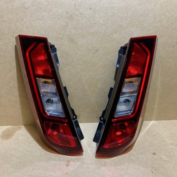 Renault EXPRESS II LAMPA TYLNA LEWA 265554082R 265552205R