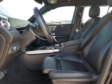 Mercedes GLB 2020 Mercedes-Benz GLB 250 2020 2.0l 2.0 Benzyna 221KM, zdjęcie 6
