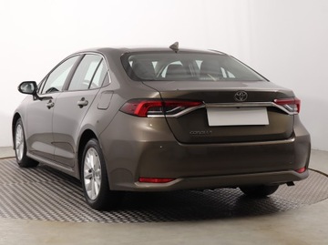 Toyota Corolla XII Sedan 1.5 VVT-i 125KM 2022 Toyota Corolla 1.5 VVT-i, Salon Polska, zdjęcie 3