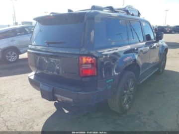 Toyota Land Cruiser VIII 2025 Toyota Land Cruiser 2025 TOYOTA LAND CRUISER 2.4 Hybryda 465KM, zdjęcie 5