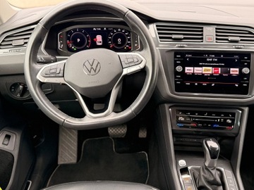 Volkswagen Tiguan II SUV Facelifting 2.0 TSI 190KM 2022 Volkswagen Tiguan 2.0TSI 190KM ACC 4x4 SalonPL Ele, zdjęcie 16