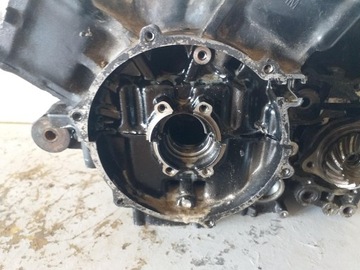 KARTERY BLOK SILNIKA+TŁOKI HONDA VF700 MAGNA RC21E