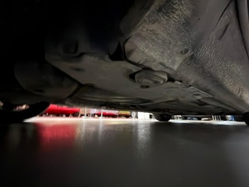 Audi A8 D2 Sedan 3.7 quattro 230KM 1997 Audi A8 (D2) 3.7 V8 Quattro - 1997 Elegancja, moc i niemiecka precyzja, zdjęcie 10