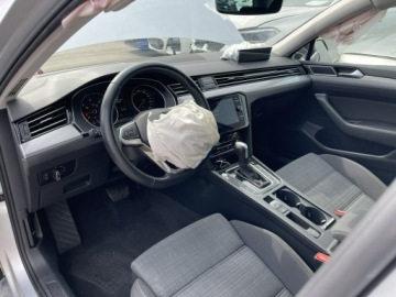 Volkswagen Passat B8 Variant Facelifting 2.0 TDI SCR 150KM 2020 Volkswagen Passat Variant Automat Podgrzewanie, zdjęcie 8