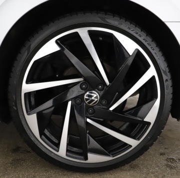 Volkswagen Arteon Fastback Facelifting 2.0 TDI 200KM 2022 Volkswagen Arteon Shooting Brake 2.0 TDI 200KM 4Mo, zdjęcie 25