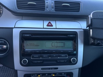 Volkswagen Passat B6 Variant 2.0 TDI-CR DPF 110KM 2010 Volkswagen Passat 2.0 TDI CR/Bogata wersja/HAK/, zdjęcie 17