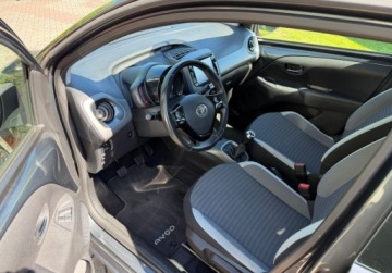 Toyota Aygo II Hatchback 3d Facelifting 1.0 VVT-i 72KM 2019 Toyota Aygo 1,0 72KM LIFT Android Kamera LED Tempomat Bezwypadkowy Dla wym, zdjęcie 12