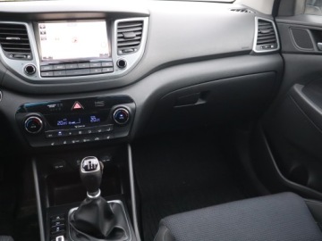 Hyundai Tucson III SUV 1.6 GDI 132KM 2015 Hyundai Tucson 1.6 GDI, Salon Polska, Serwis ASO, zdjęcie 7