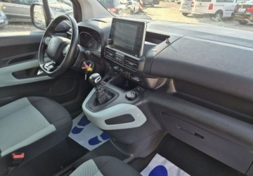 Citroen Berlingo III Osobowy M 1.2 PureTech 110KM 2019 Citroen Berlingo NaviParktronikTempomatLed 1.2 Benzyna 110KM, zdjęcie 13
