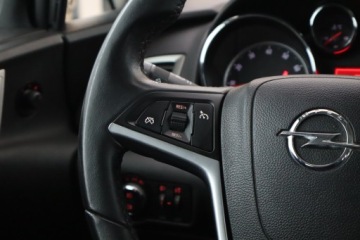 Opel Astra J Hatchback 5d 1.4 Turbo ECOTEC 140KM 2012 Opel Astra 1.4 T, Klima, Tempomat, Parktronic, zdjęcie 15