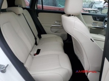 Mercedes GLA II 2022 Mercedes-Benz GLA 2022 r., 2,0L GLA 250 4MATIC 2.0 Benzyna 221KM, zdjęcie 10