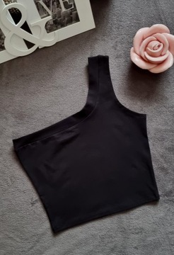 CZARNY TOP TOPIK krótka BLUZKA na JEDNO RAMIĘ odkryte ramiona S/M