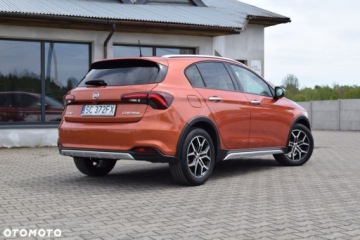 Fiat Tipo II Hatchback Facelifting 1.6 MultiJet 130KM 2021 Fiat Tipo 1.6 MultiJet 130KM Cross Lift Full LED Kamera Tempomat ACC 1.6, zdjęcie 7