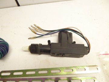 УНИВЕРСАЛЬНЫЙ ПРИВОД ЦЕНТРАЛЬНОГО ЗАМКА