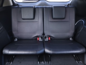 Mitsubishi Outlander III SUV Facelifting 2015 2.2 DI-D 150KM 2016 Mitsubishi Outlander 2.2 DI-D, 4X4, 7 miejsc, zdjęcie 16