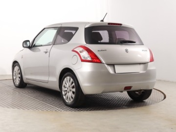 Suzuki Swift V Hatchback 5d 1.3 DDiS 75KM 2012 Suzuki Swift 1.3 DDiS, Klima, Klimatronic, zdjęcie 3