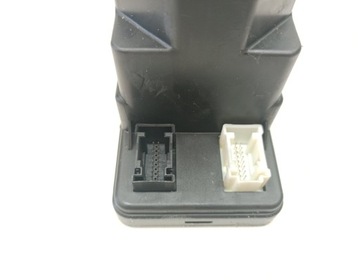 PUMPIČKA ZÁMKU CENTRÁLNÍHO MERCEDES W210 2108002048