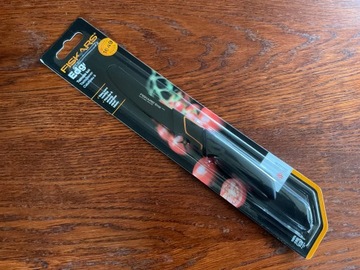 НОЖ FISKARS ДЛЯ ПОМИДОРОВ, ОВОЩЕЙ, ЗУБЧАТЫЙ, С ЗУБКОЙ, С ШАРИКОВОЙ КРОМКОЙ, 13 см