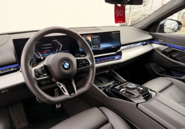 BMW Seria 5 G90-91 2025 BMW Seria 5 I wlasciciel M Sport Hak Gwarancja Bezwypadkowy FVAT23, zdjęcie 26