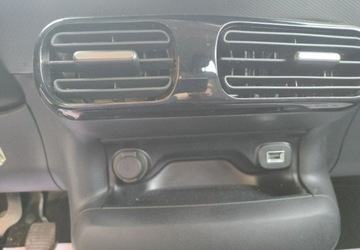 Citroen C4 Cactus Crossover Facelifting 1.2 PureTech 110KM 2018 Citroen C4 Cactus Bogate wyposazenie 1.2 Benzyna 110KM, zdjęcie 21