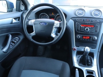 Ford Mondeo IV Kombi 2.0 Duratec Flexifuel 145KM 2011 Ford Mondeo 2.0 16V, Salon Polska, Klima, zdjęcie 6