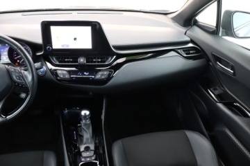 Toyota C-HR I Crossover Facelifting 1.8 Hybrid 122KM 2022 Toyota C-HR 1.8 Hybrid, Salon Polska, zdjęcie 7