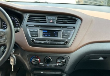 Hyundai i20 II Coupe 1.2 MPI 84KM 2016 Hyundai i20 1,2 85KM KLIMA Tempomat As. Pasa Bezwypadkowy Super stan, zdjęcie 16