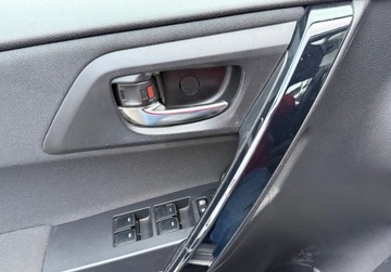 Toyota Auris II 2015 Toyota Auris Comfort, Premium, salon Polska 1.8 Hybryda 99KM, zdjęcie 13