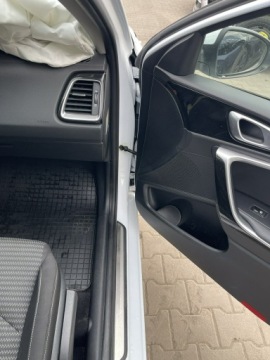 Kia Ceed III Kombi Facelifting 1.6 GDI PHEV 141KM 2023 Kia Cee'd PL Hybryda Plug IN Automat Kamera, zdjęcie 6