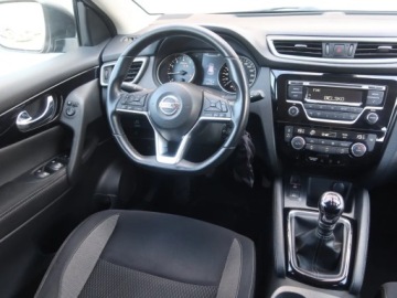 Nissan Qashqai II Crossover 1.2 DIG-T 115KM 2017 Nissan Qashqai 1.2 DIG-T, Salon Polska, Klima, zdjęcie 6