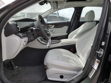 Mercedes Klasa E W214 2023 Mercedes-Benz Klasa E 450 4Matic 2023 3.0l 3.0 Benzyna 362KM, zdjęcie 7