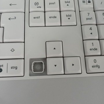 Клавиатура Logitech Signature K650, немецкий QWERTZ — белая