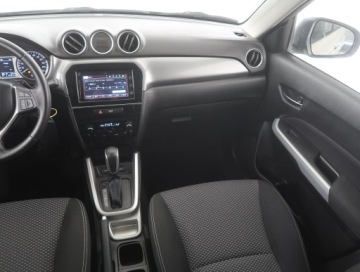 Suzuki Vitara III SUV 1.6 VVT 120KM 2017 Suzuki Vitara 1.6 VVT, Salon Polska, zdjęcie 7